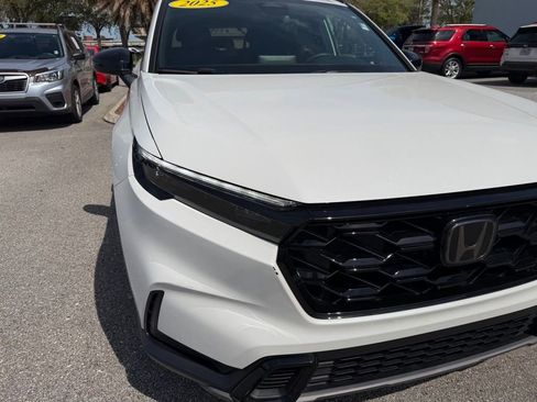 Used 2025 Honda CR-V Sport image 14