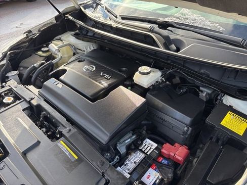 Used 2017 Nissan Murano Platinum w/ Platinum Technology Package image 16