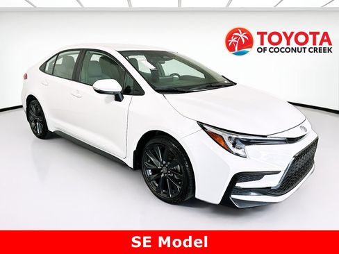 Used 2024 Toyota Corolla SE FWD image 1