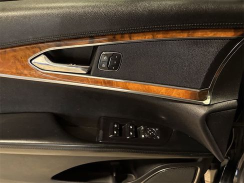 Used 2017 Lincoln MKX Reserve w/ Lincoln MKX Climate Package image 23