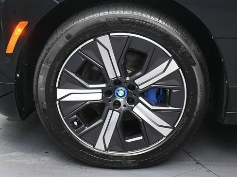 Used 2024 BMW iX xDrive50 w/ Premium Package AWD/4WD image 41