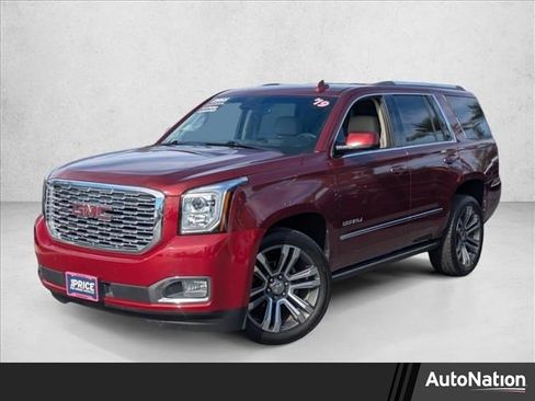 Used 2019 GMC Yukon Denali w/ Denali Ultimate Package image 1