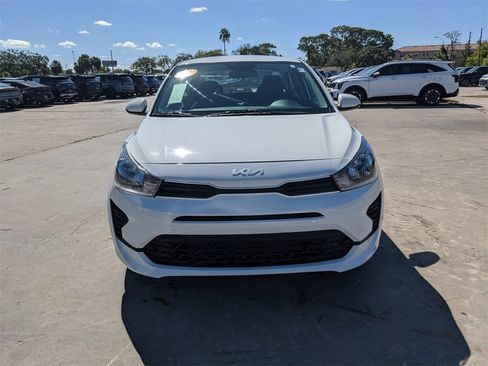 Certified 2022 Kia Rio S image 4