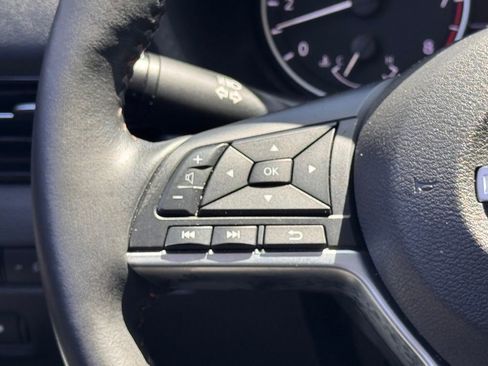 Certified 2024 Nissan Sentra SR w/ SR Premium Package FWD image 16