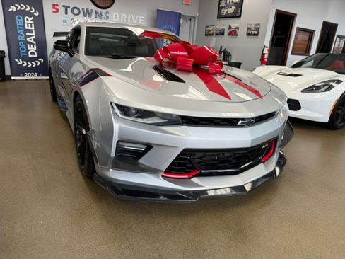 Used 2018 Chevrolet Camaro SS w/ Redline Edition RWD image 3