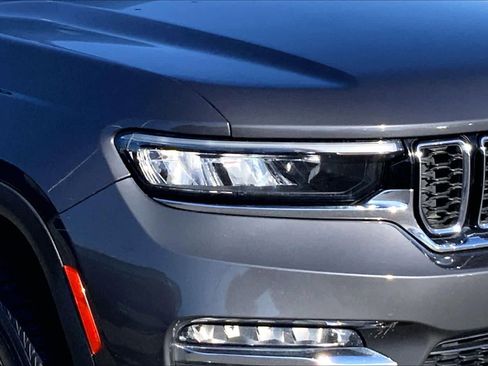 Used 2023 Jeep Grand Cherokee image 25