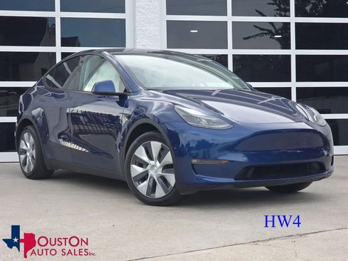 Used 2023 Tesla Model Y Long Range AWD/4WD image 1