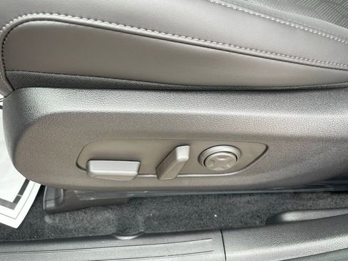 New 2026 Kia Carnival FWD image 10