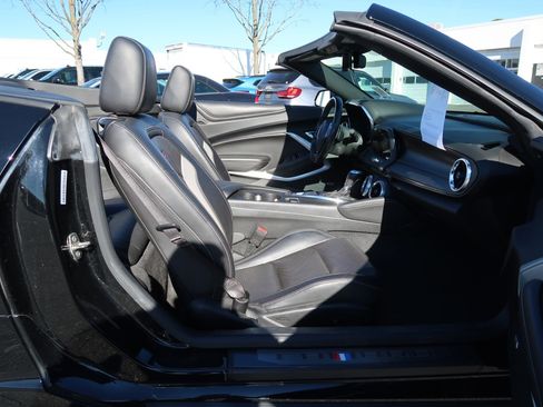 Used 2019 Chevrolet Camaro SS image 33