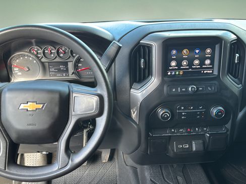 Used 2022 Chevrolet Silverado 1500 Custom RWD image 16