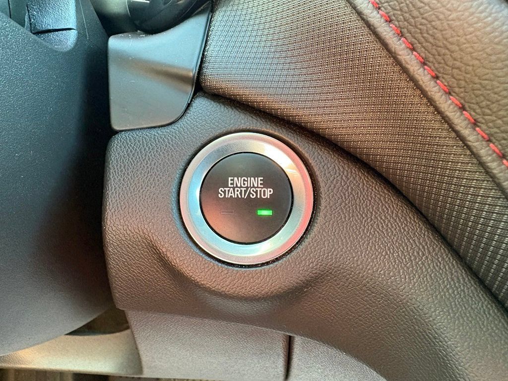 Used 2024 Chevrolet Equinox RS FWD image 22