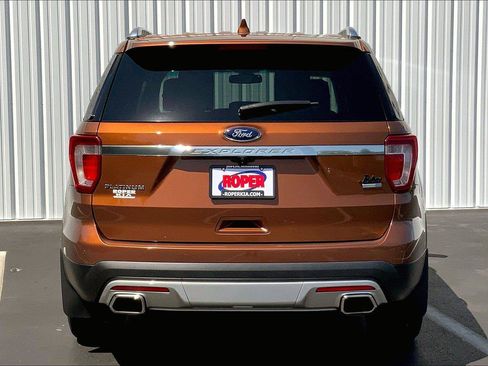 Used 2017 Ford Explorer Platinum AWD/4WD image 4