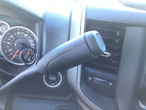 New 2024 RAM 3500 4x4 Crew Cab DRW image 15