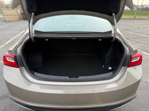 Used 2022 Chevrolet Malibu RS FWD image 10