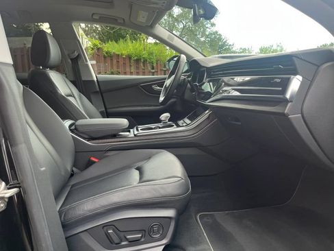 Used 2023 Audi Q8 Premium Plus w/ Premium Plus Package AWD/4WD image 16