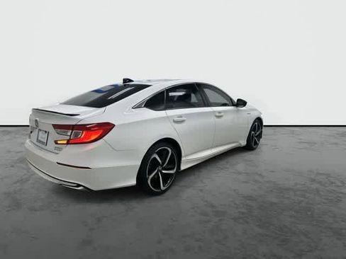 Used 2022 Honda Accord Sport image 4