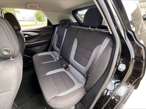 Used 2025 Chevrolet TrailBlazer LT AWD/4WD image 20