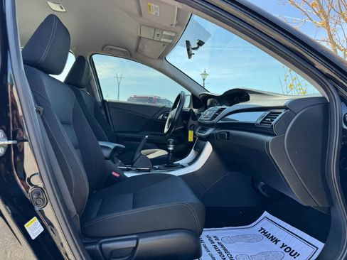 Used 2015 Honda Accord Sport image 17