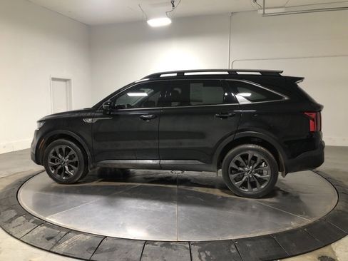 Certified 2023 Kia Sorento X-Line EX image 4