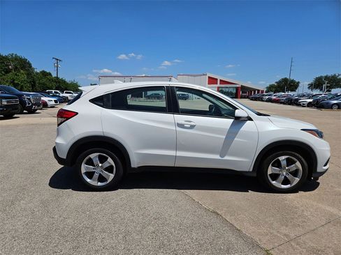 Used 2022 Honda HR-V LX image 9