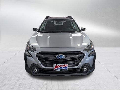 Used 2025 Subaru Outback Premium image 5