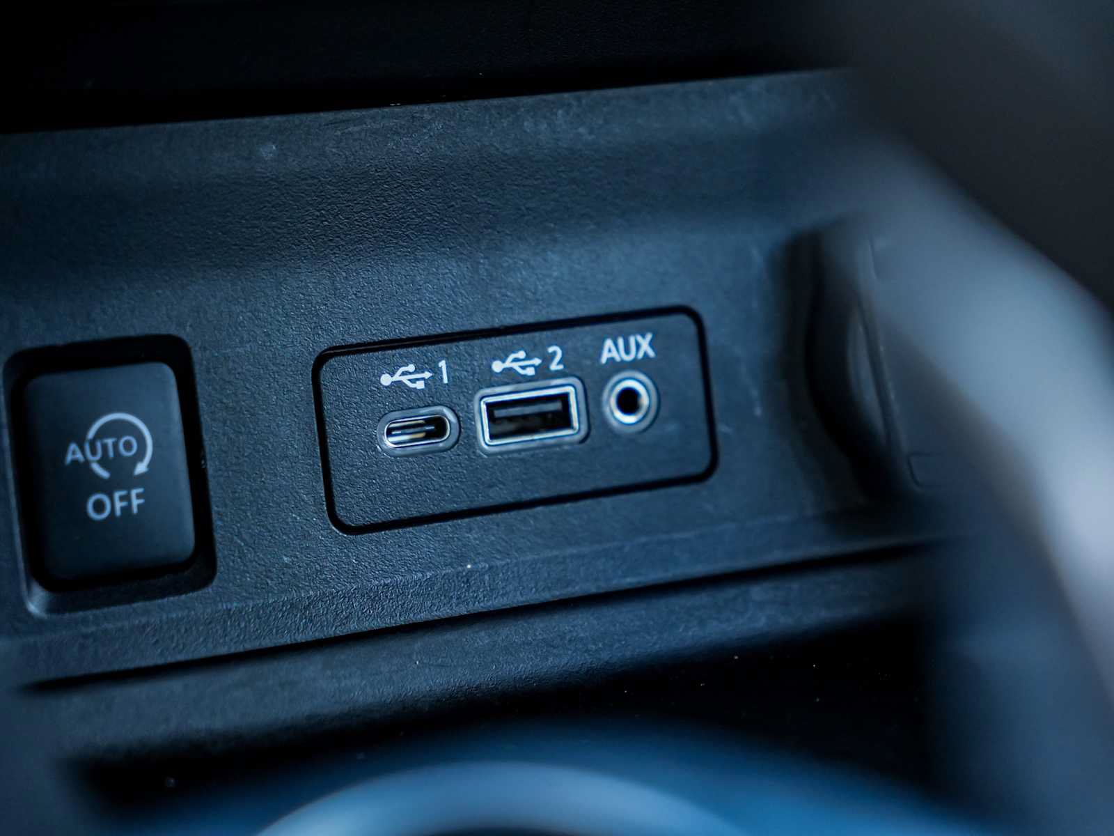 Used 2025 Nissan Sentra SV FWD image 16