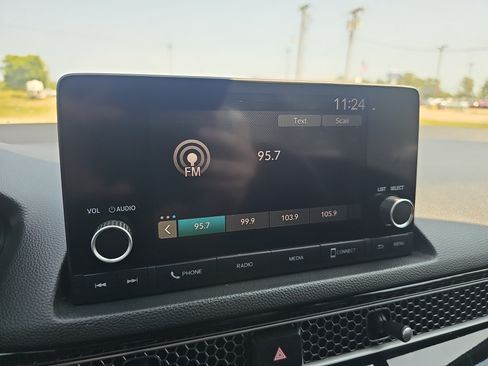 Used 2022 Honda Civic Sport image 25