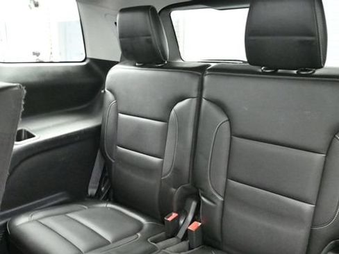 Used 2018 GMC Acadia SLT FWD image 27
