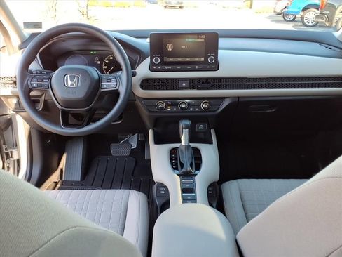 Used 2025 Honda HR-V LX image 5