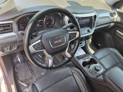 Used 2023 GMC Acadia SLT AWD/4WD image 12