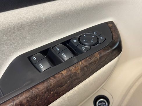 Used 2021 GMC Acadia Denali w/ Denali Technology Package image 10