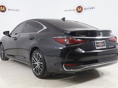 Used 2023 Lexus ES 300h w/ Premium Package image 4