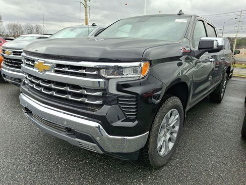 Used 2026 Chevrolet Silverado 1500 LTZ w/ LTZ Premium Package image 3