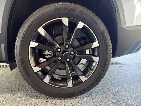 New 2026 Chevrolet Equinox RS w/ LPO, Floor Liner Package image 30