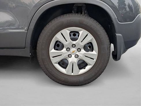 Used 2016 Chevrolet Trax LS w/ LPO, Protection Package FWD image 15