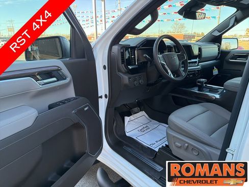 New 2026 Chevrolet Silverado 1500 RST w/ Redline Edition AWD/4WD image 9