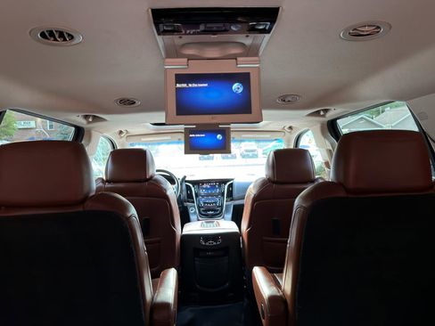 Used 2016 Cadillac Escalade ESV Luxury AWD/4WD image 15