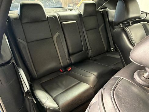 Used 2015 Dodge Challenger SXT Plus image 17