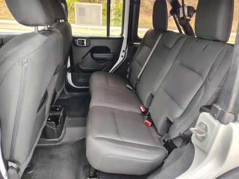 Certified 2023 Jeep Wrangler Sport S image 17