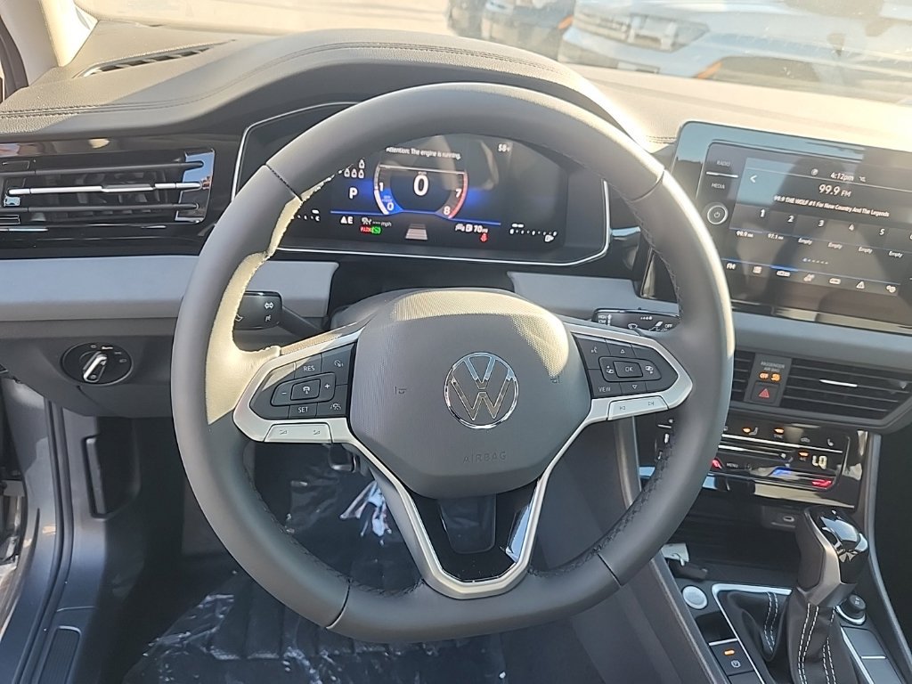New 2027 Volkswagen Jetta SE FWD image 12