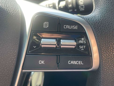 Used 2020 Kia Sorento FWD V6 image 19