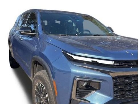 Used 2024 Chevrolet Traverse Z71 image 15