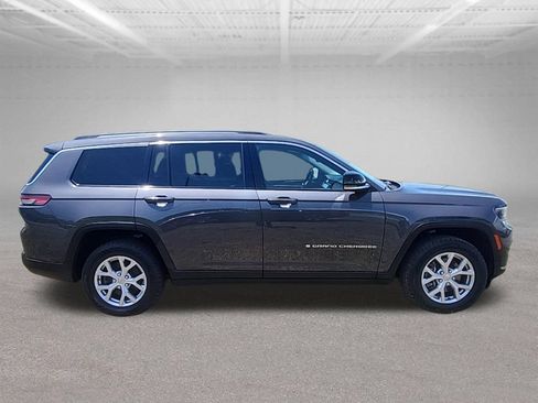 Used 2022 Jeep Grand Cherokee L Limited AWD/4WD image 37