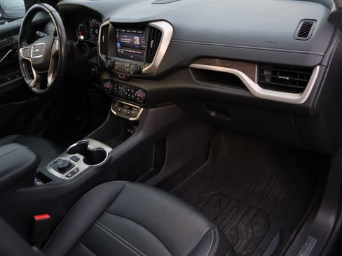 Used 2022 GMC Terrain Denali w/ LPO, Floor Liner Package image 10