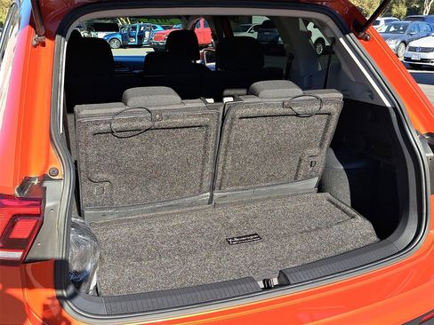 Used 2018 Volkswagen Tiguan S image 13