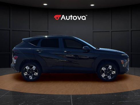 Used 2024 Hyundai Kona SEL AWD/4WD image 6