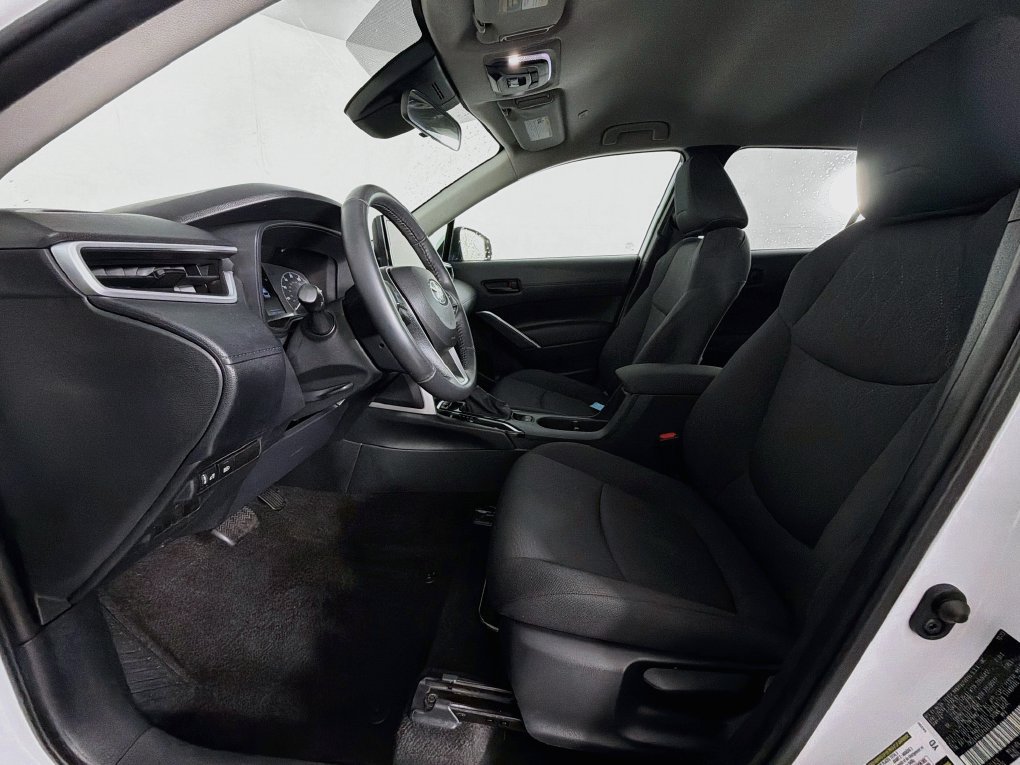 Used 2023 Toyota Corolla Cross LE FWD image 12