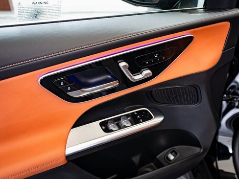 Certified 2025 Mercedes-Benz GLC 300 4MATIC image 22