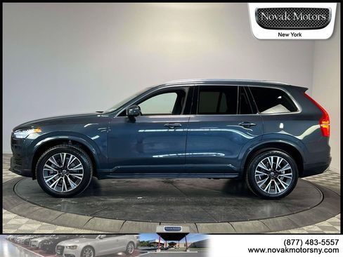 Used 2022 Volvo XC90 T6 Momentum w/ Climate Package image 5