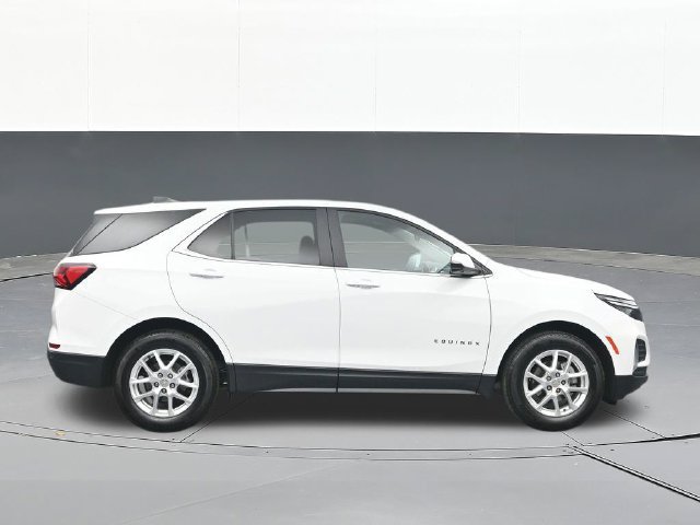 Used 2024 Chevrolet Equinox LT FWD image 16